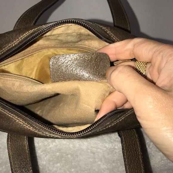 Super cute Gucci mini tote - Picture 9 of 14